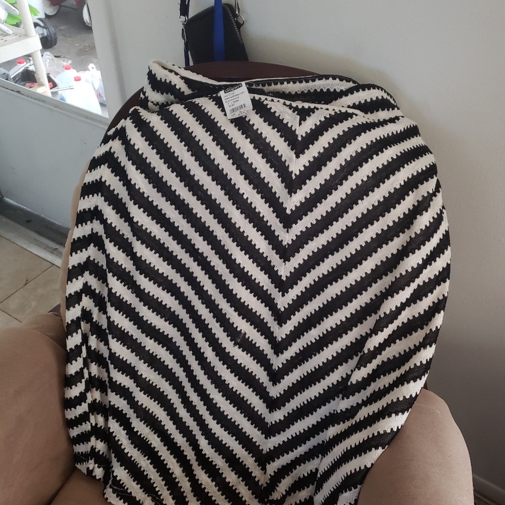 Size 5 zac and Rachel long skirt